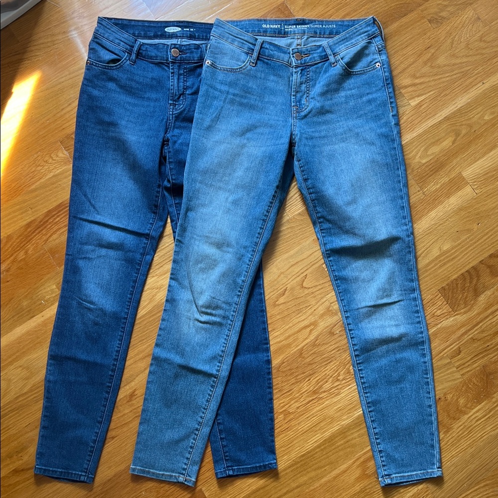 Set of 2 Old Navy Super Skinny Jeans